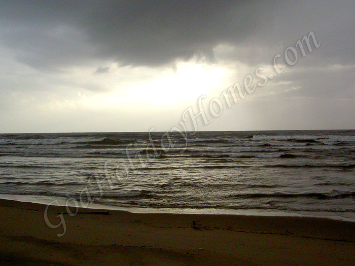 Canaguinim Beach in Goa