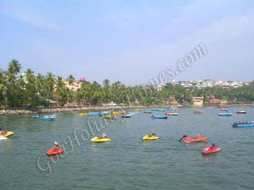 Dona Paula Beach In Goa in Goa